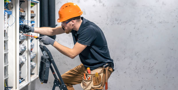 Best Electrical Outlet Repair  in Fanning Springs, FL